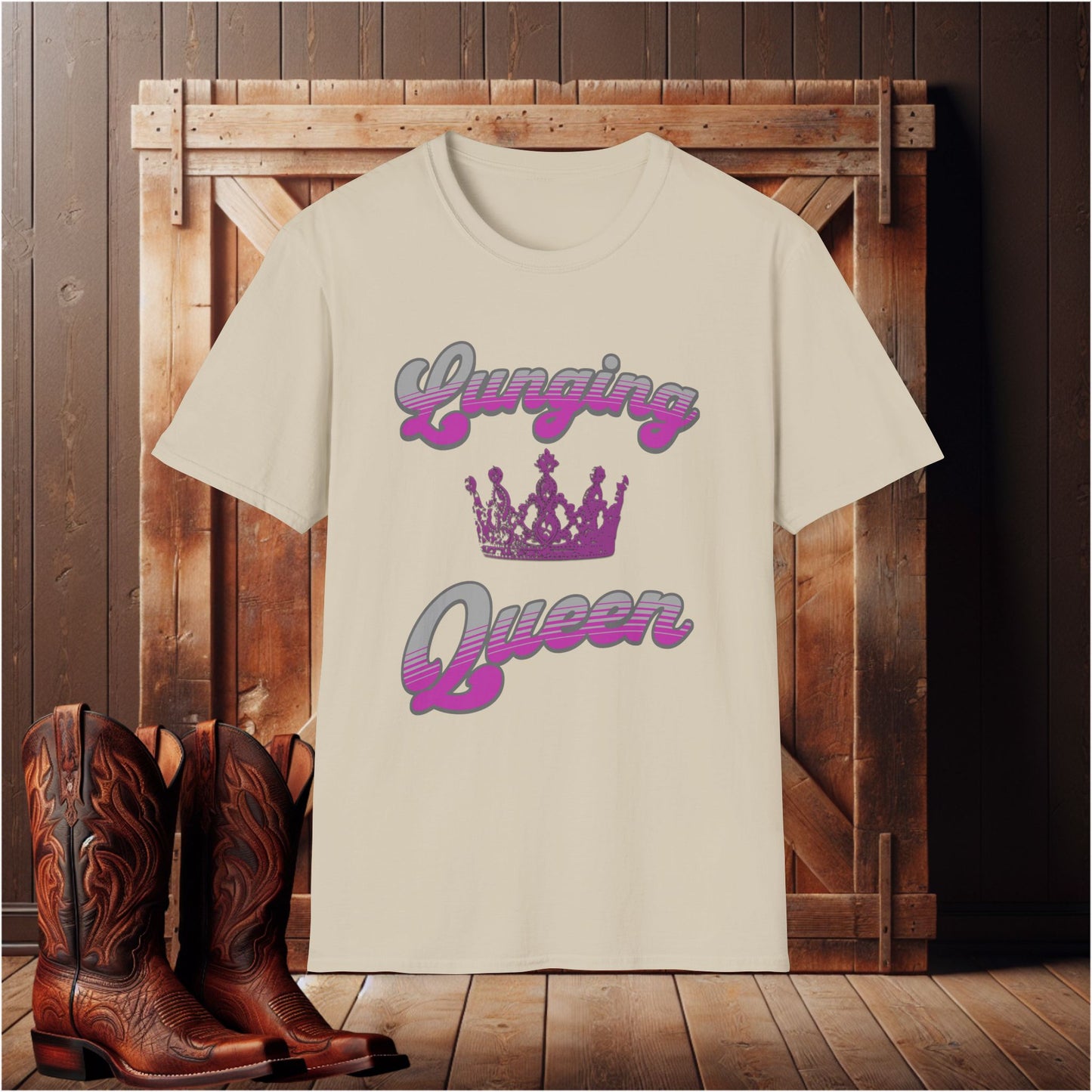 'Lunging Queen' T-Shirt