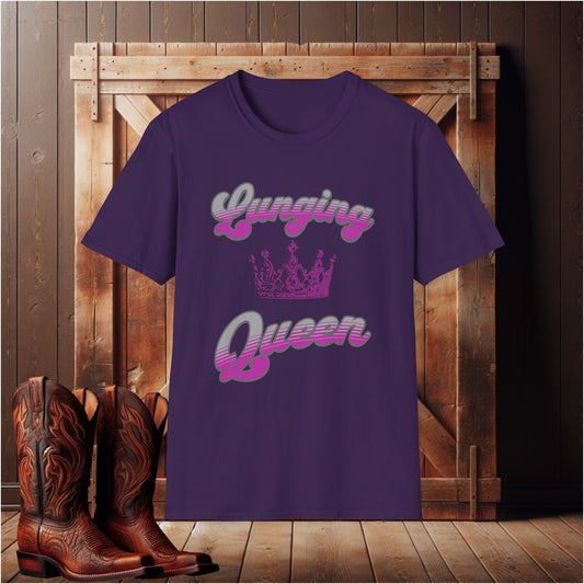 'Lunging Queen' T-Shirt