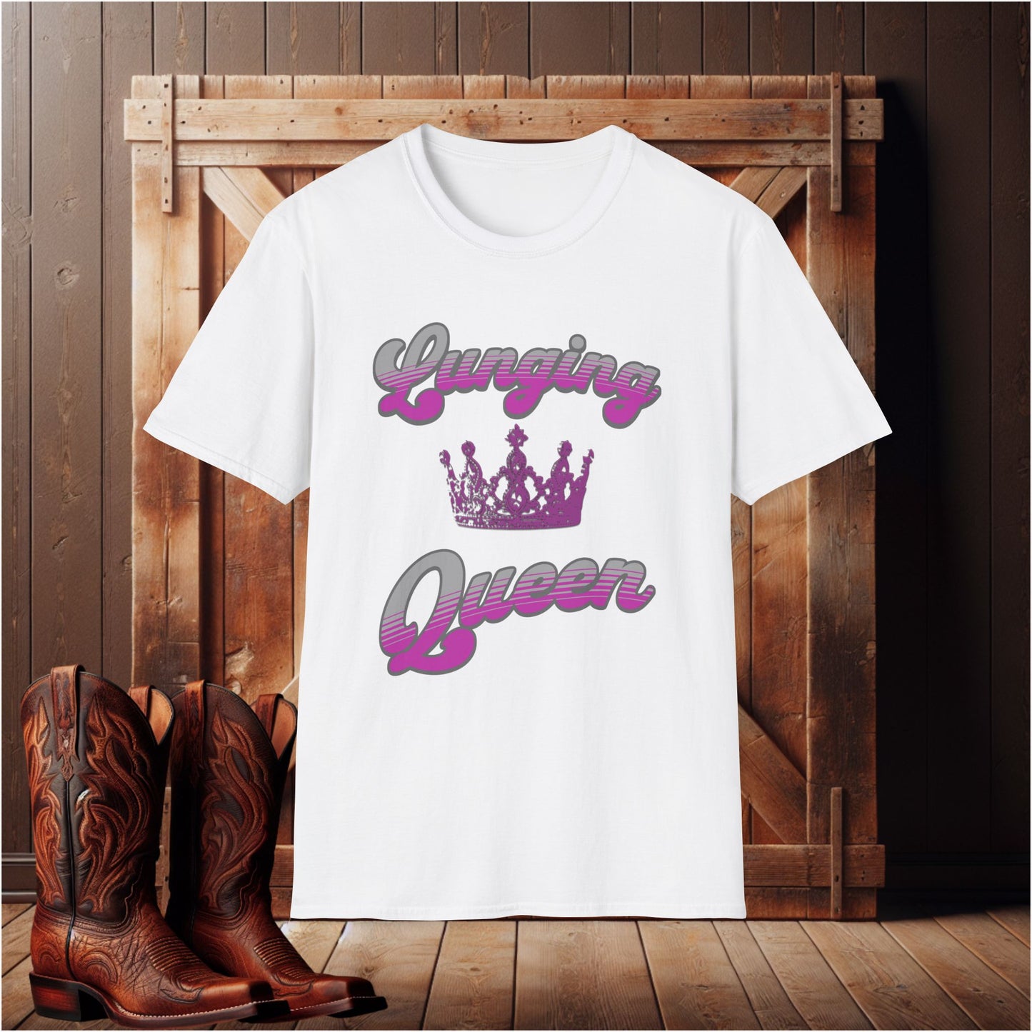 'Lunging Queen' T-Shirt