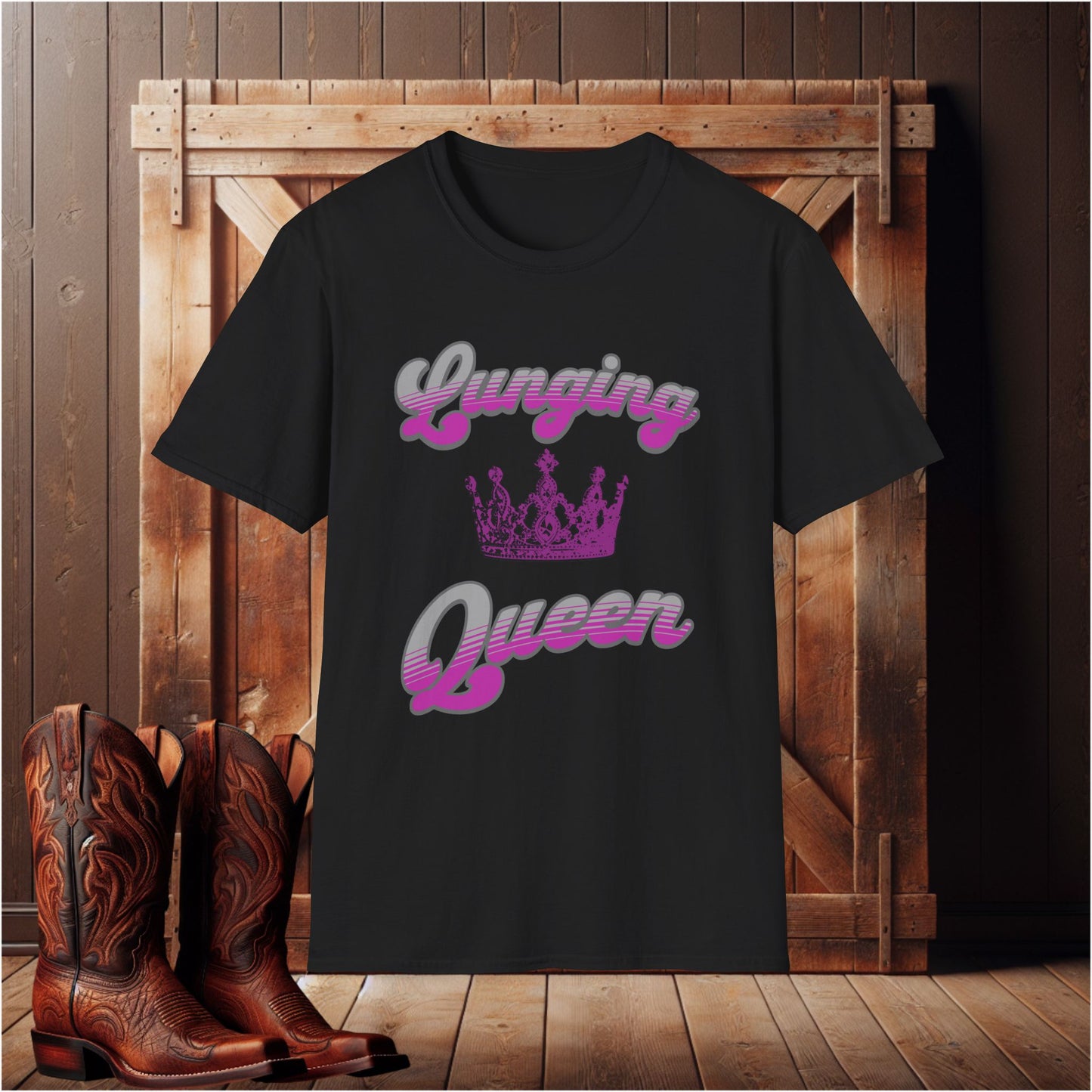 'Lunging Queen' T-Shirt